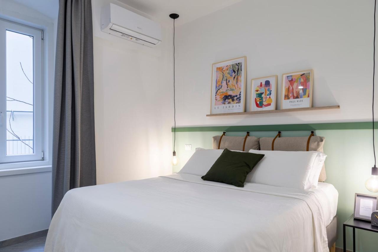 Stylish Apartment With An Arty Touch Fast Wifi Trieste Exterior photo